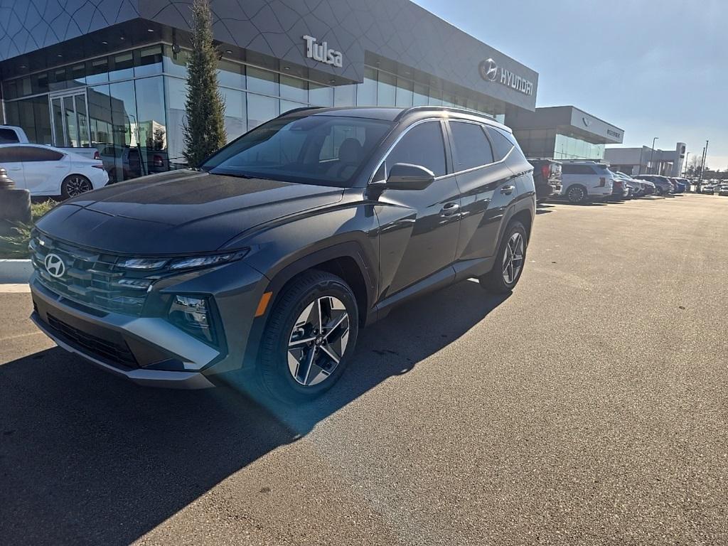 new 2026 Hyundai TUCSON Hybrid car, priced at $37,310