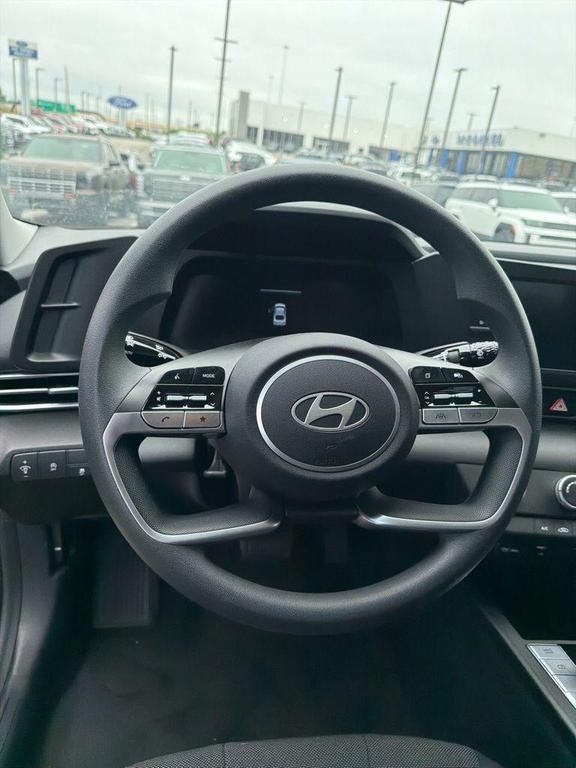 new 2025 Hyundai Elantra car, priced at $25,134