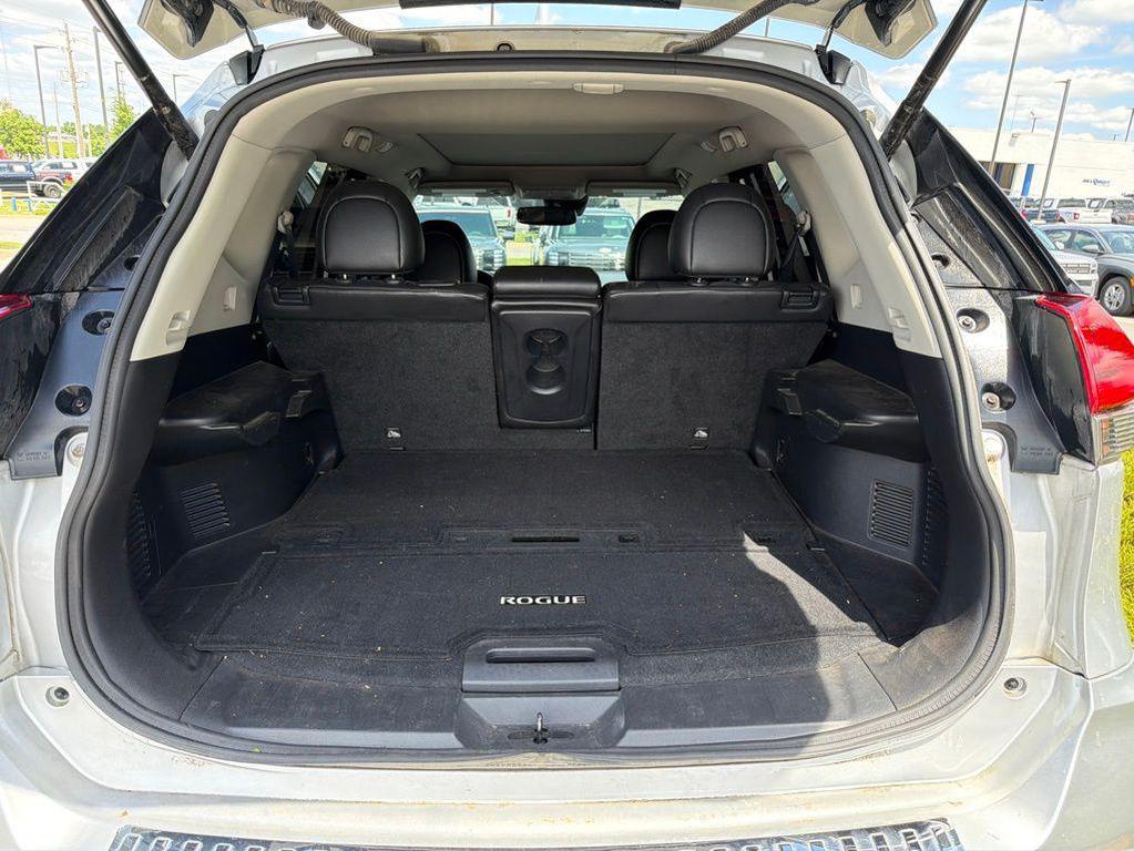 used 2017 Nissan Rogue car, priced at $17,087