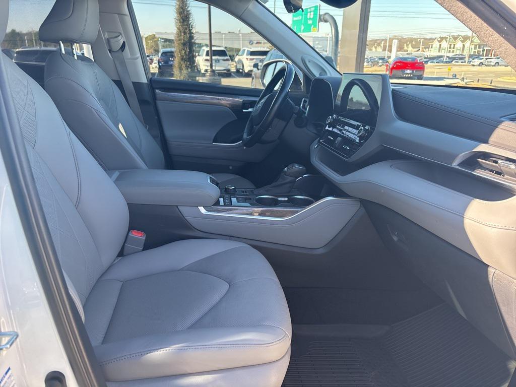 used 2020 Toyota Highlander car
