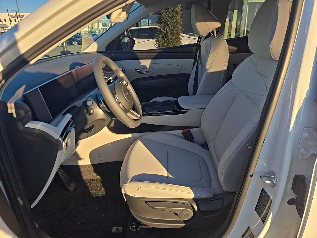 new 2026 Hyundai TUCSON Hybrid car, priced at $35,300