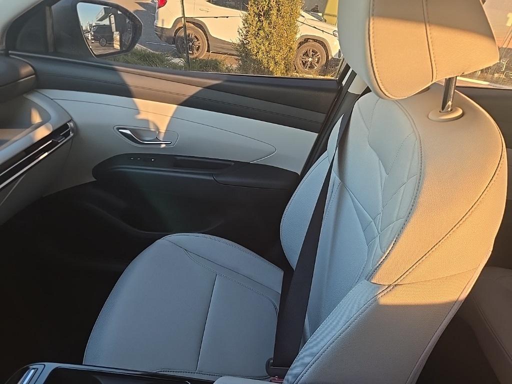 new 2026 Hyundai TUCSON Hybrid car, priced at $35,300
