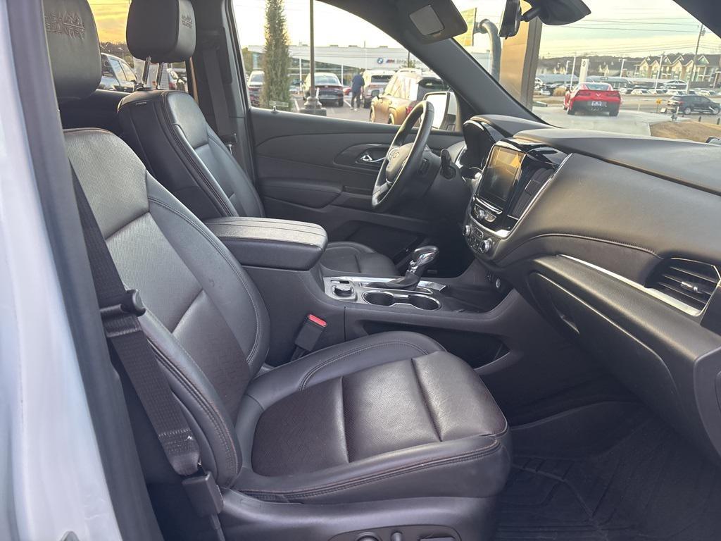 used 2023 Chevrolet Traverse car, priced at $31,945