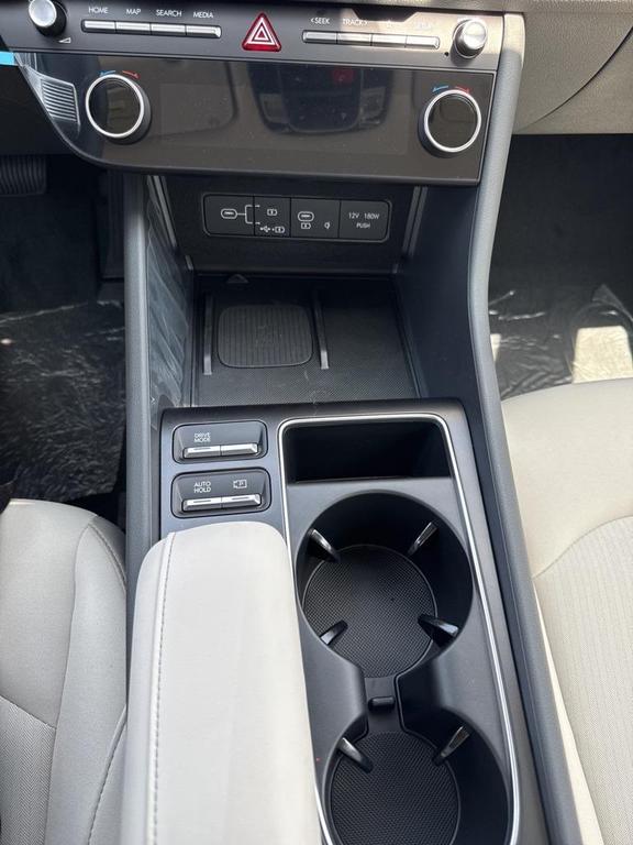 new 2025 Hyundai Sonata Hybrid car, priced at $33,080