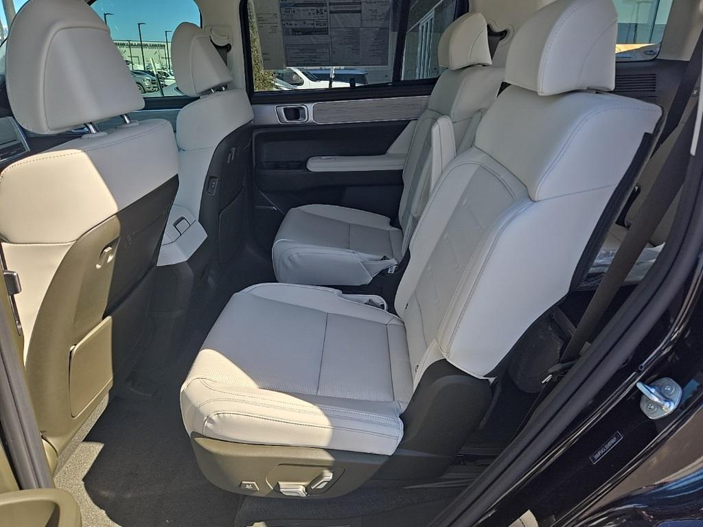 new 2025 Hyundai Santa Fe car, priced at $48,790