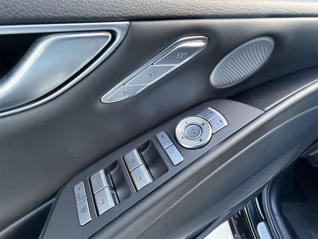 new 2026 Genesis G80 car, priced at $80,590