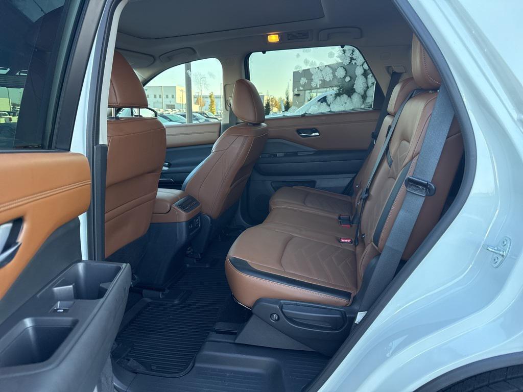 used 2024 Nissan Pathfinder car, priced at $35,954