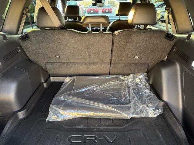 used 2025 Honda CR-V Hybrid car, priced at $39,300