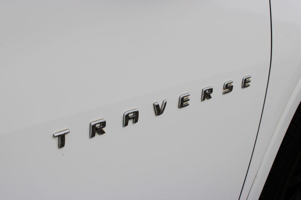 used 2023 Chevrolet Traverse car, priced at $31,258