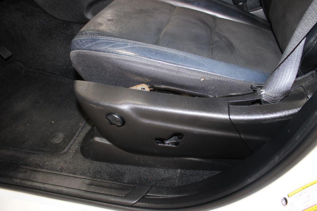 used 2022 Jeep Grand Cherokee car, priced at $19,668