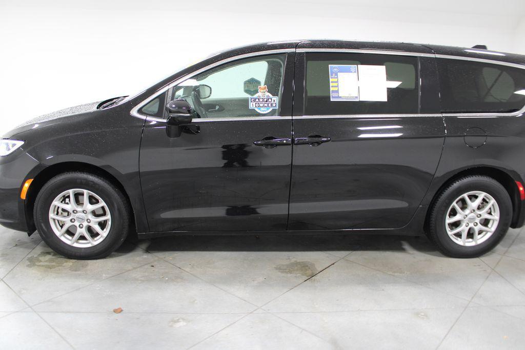 used 2024 Chrysler Pacifica car, priced at $25,288