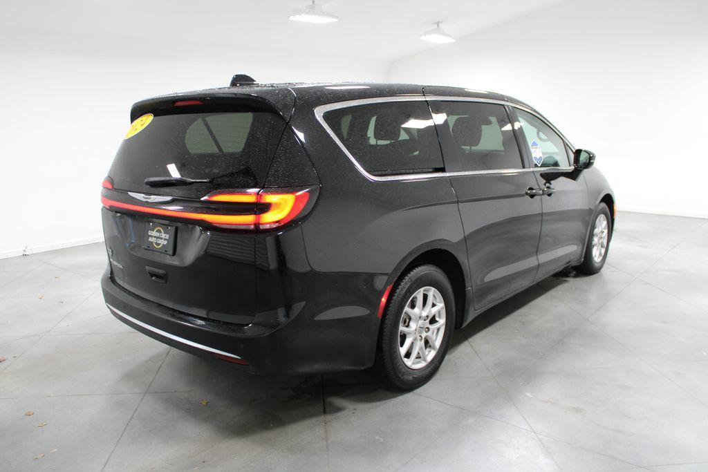 used 2024 Chrysler Pacifica car, priced at $25,288