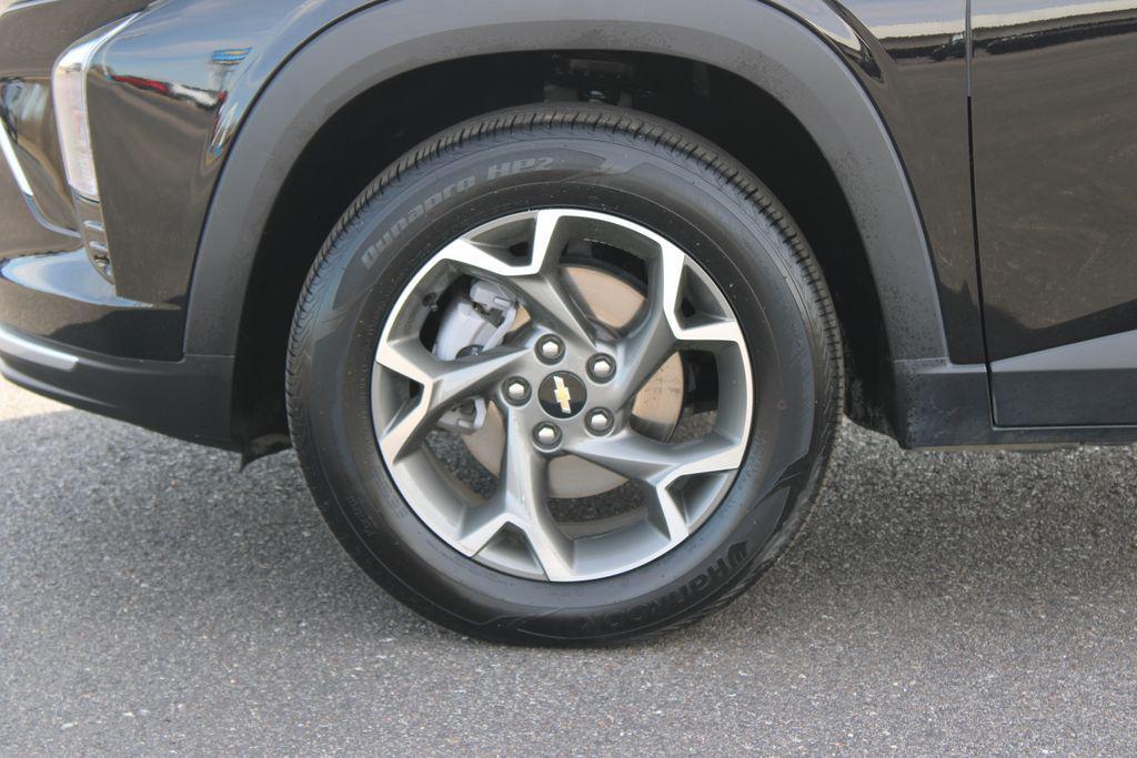 used 2025 Chevrolet Trax car, priced at $20,698