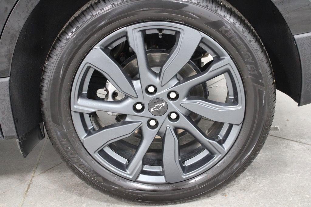 used 2024 Chevrolet Equinox car, priced at $27,588