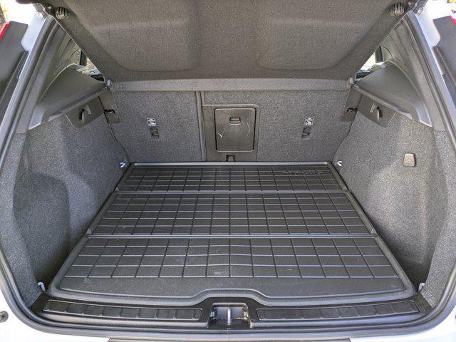 used 2023 Volvo XC40 car, priced at $31,118