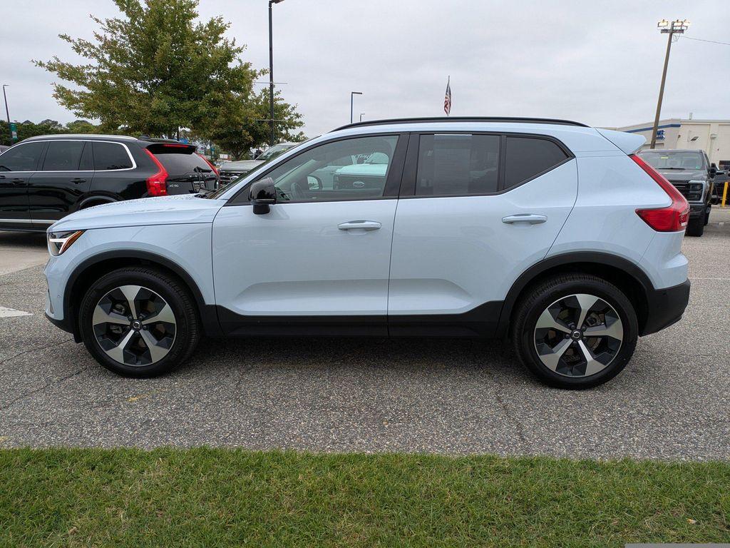 used 2026 Volvo XC40 car, priced at $43,995