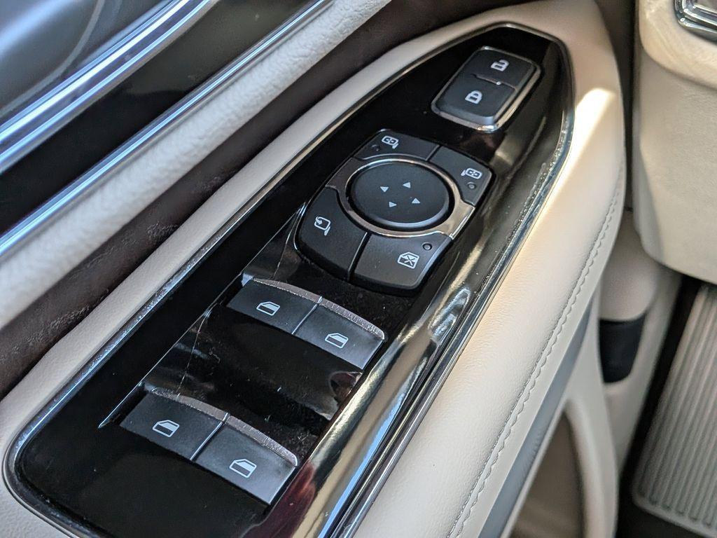 used 2021 Lincoln Navigator car, priced at $53,899