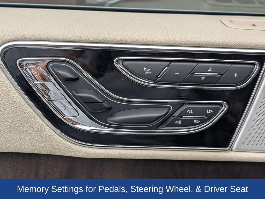 used 2021 Lincoln Navigator L car, priced at $40,000