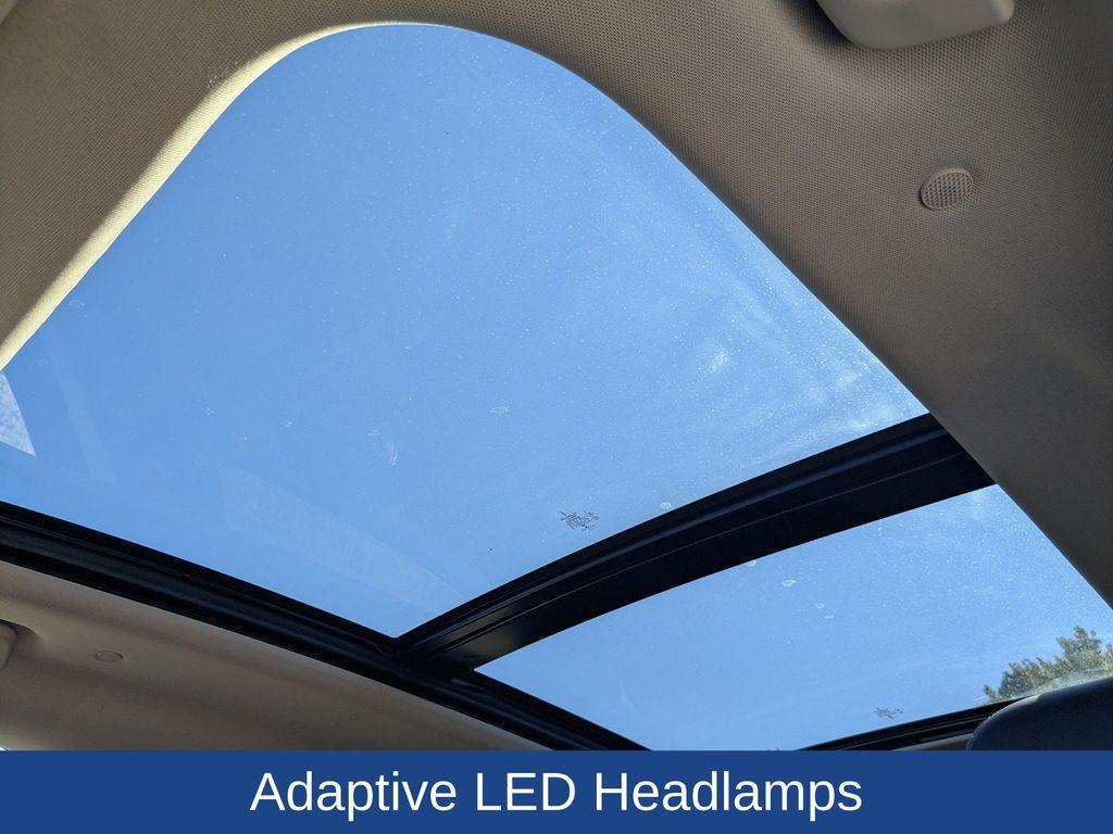 used 2022 Lincoln Nautilus car, priced at $30,000