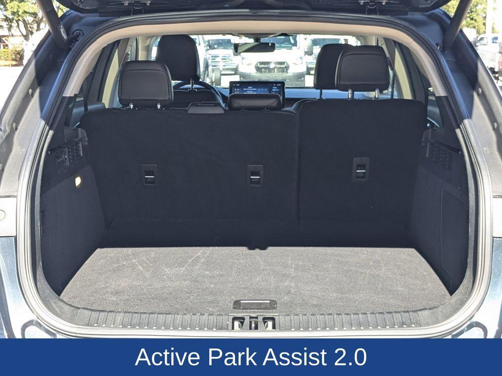 used 2022 Lincoln Nautilus car, priced at $30,000