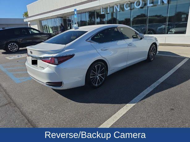 used 2022 Lexus ES 300h car, priced at $35,500