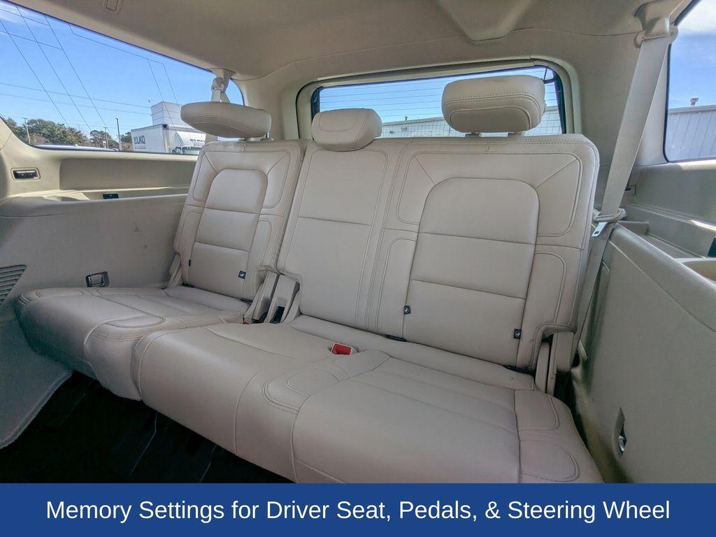 used 2020 Lincoln Navigator L car, priced at $31,500