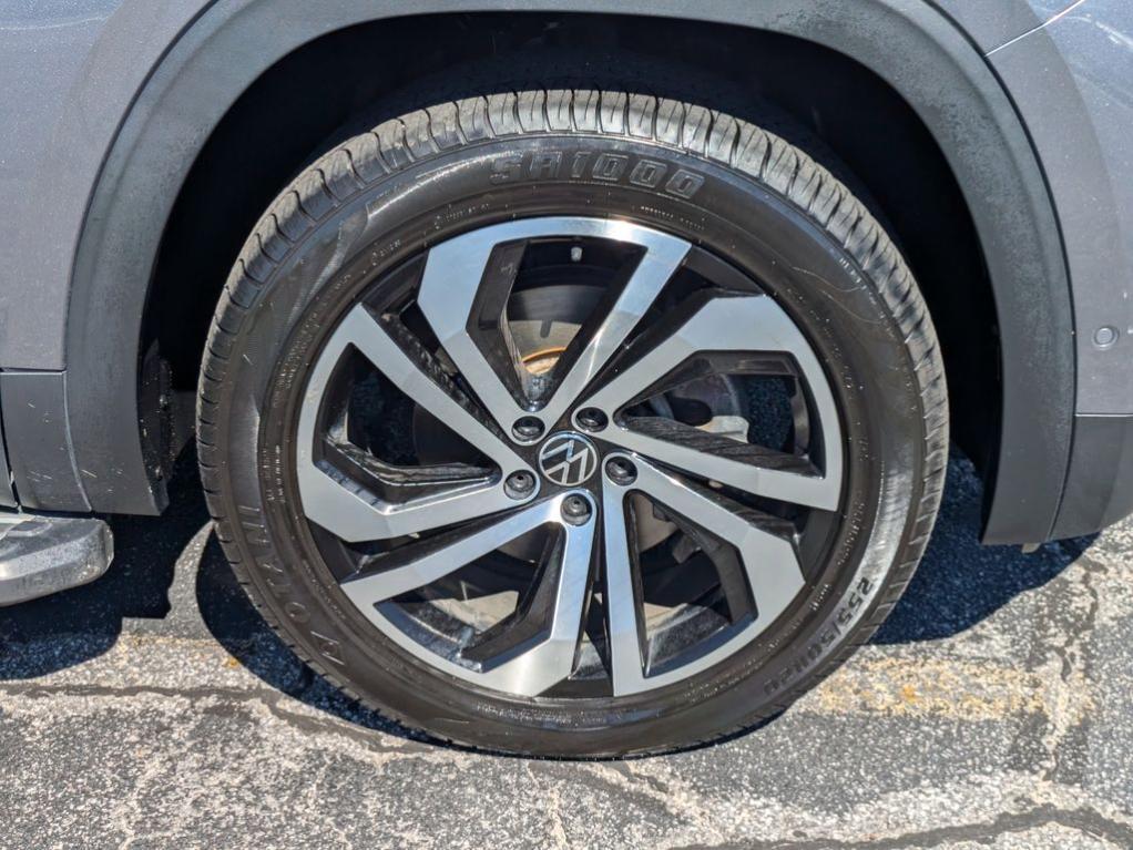 used 2021 Volkswagen Atlas car, priced at $21,899