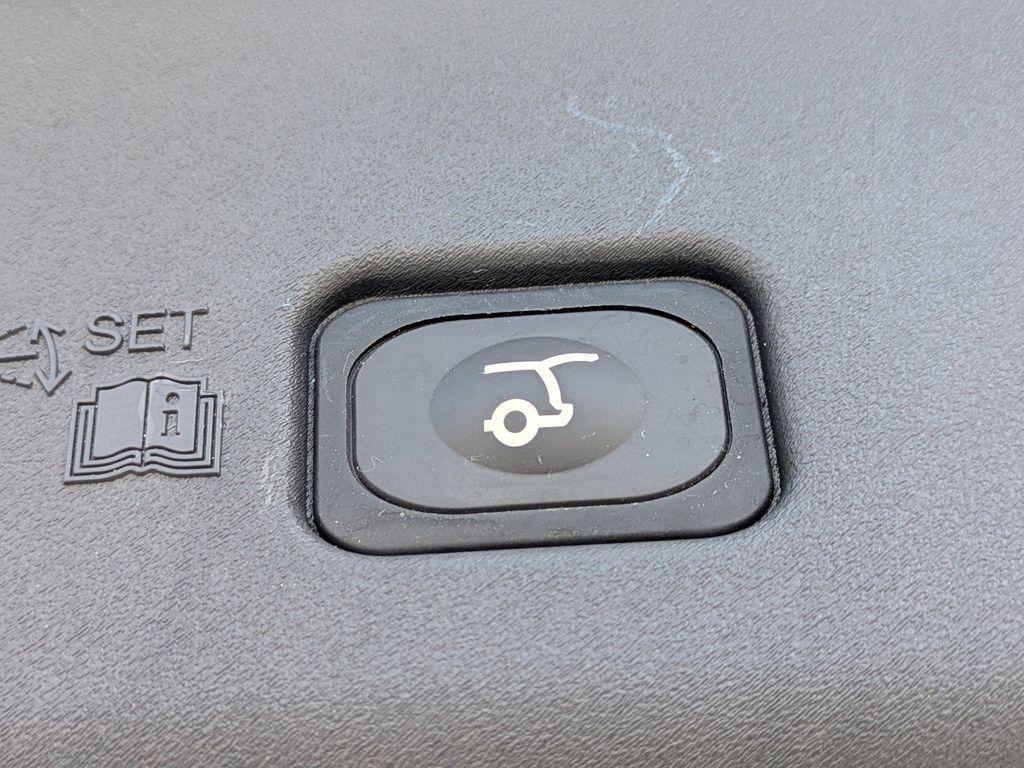used 2024 Lincoln Nautilus car, priced at $45,399