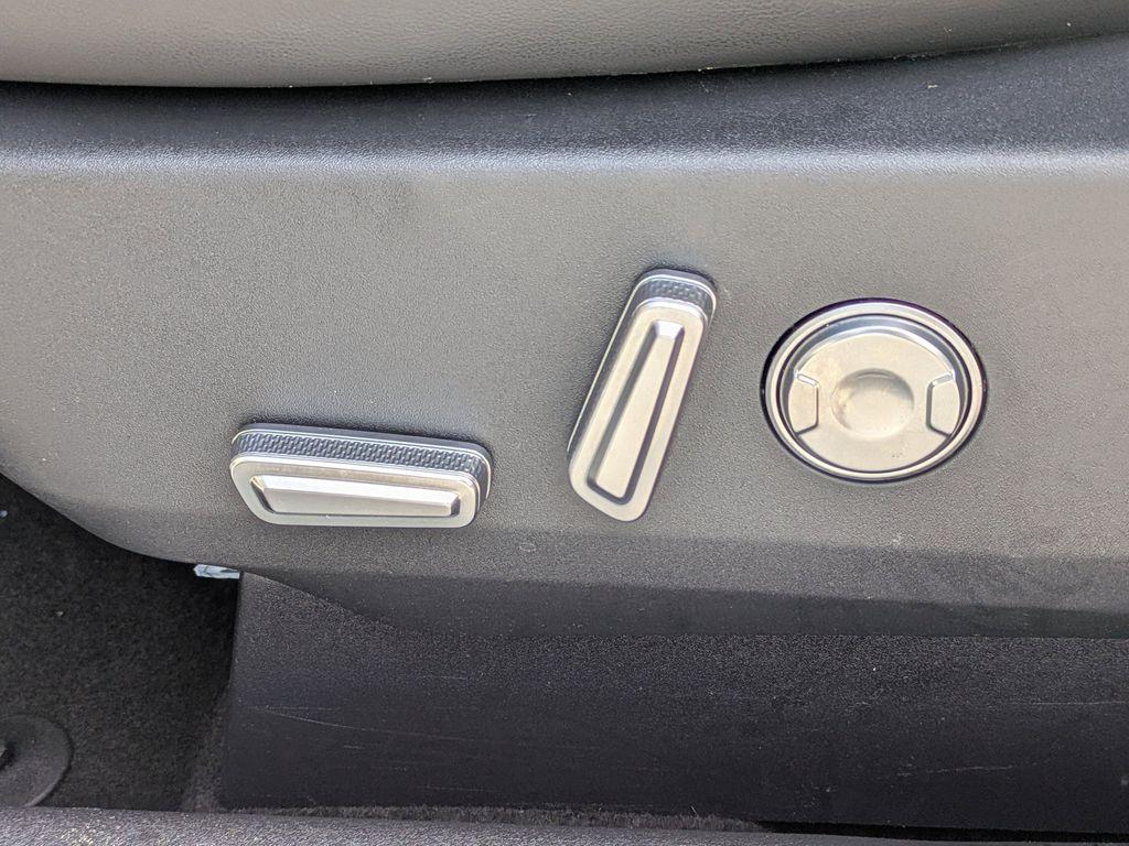 used 2024 Lincoln Nautilus car, priced at $45,399