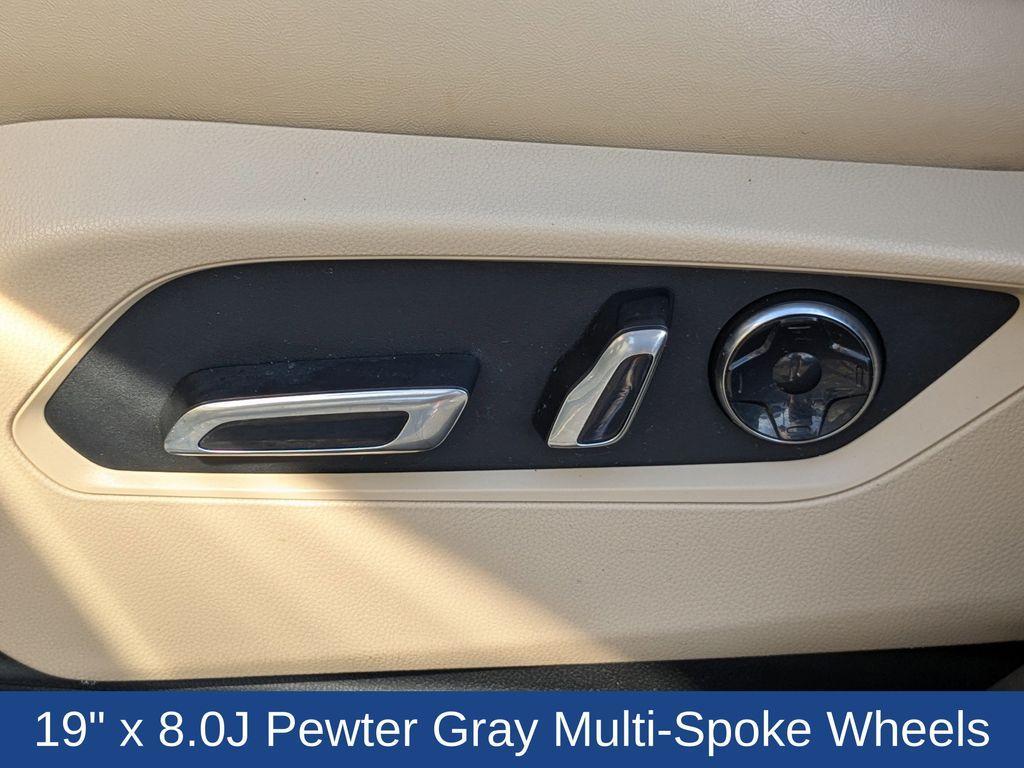 used 2023 Acura RDX car, priced at $30,500