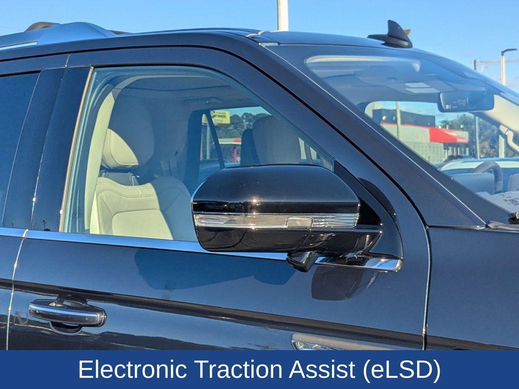 used 2024 Lincoln Navigator L car, priced at $71,000