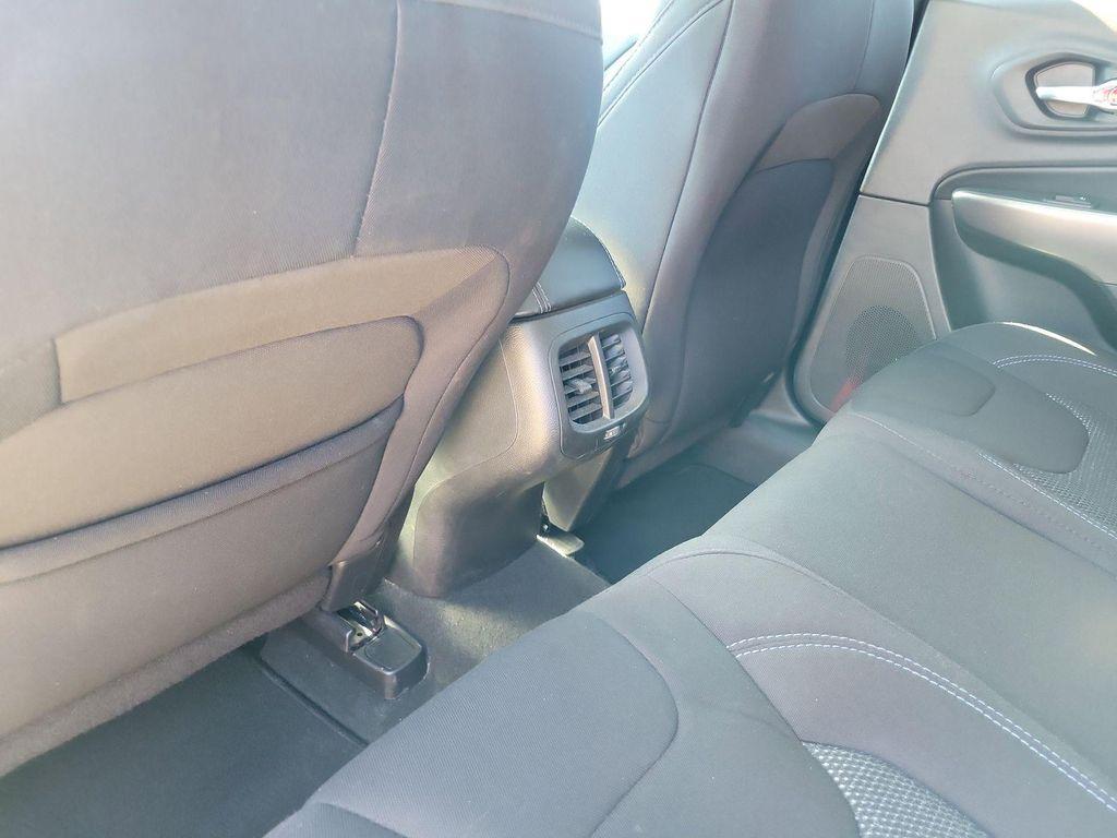 used 2019 Jeep Cherokee car, priced at $16,950