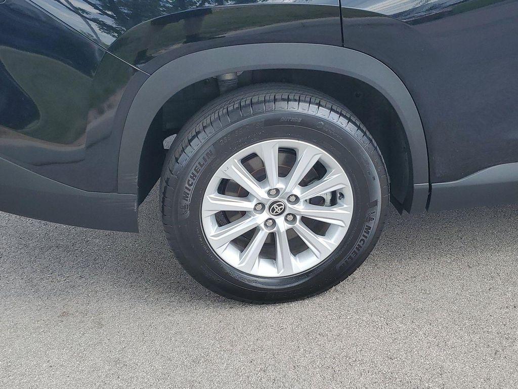 used 2025 Toyota Grand Highlander car, priced at $45,940