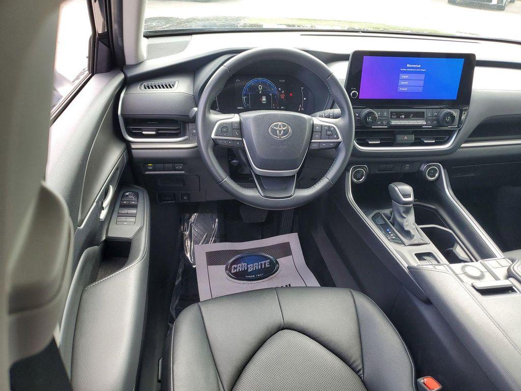 used 2025 Toyota Grand Highlander car, priced at $45,940