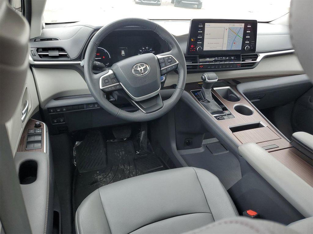 used 2023 Toyota Sienna car, priced at $44,950