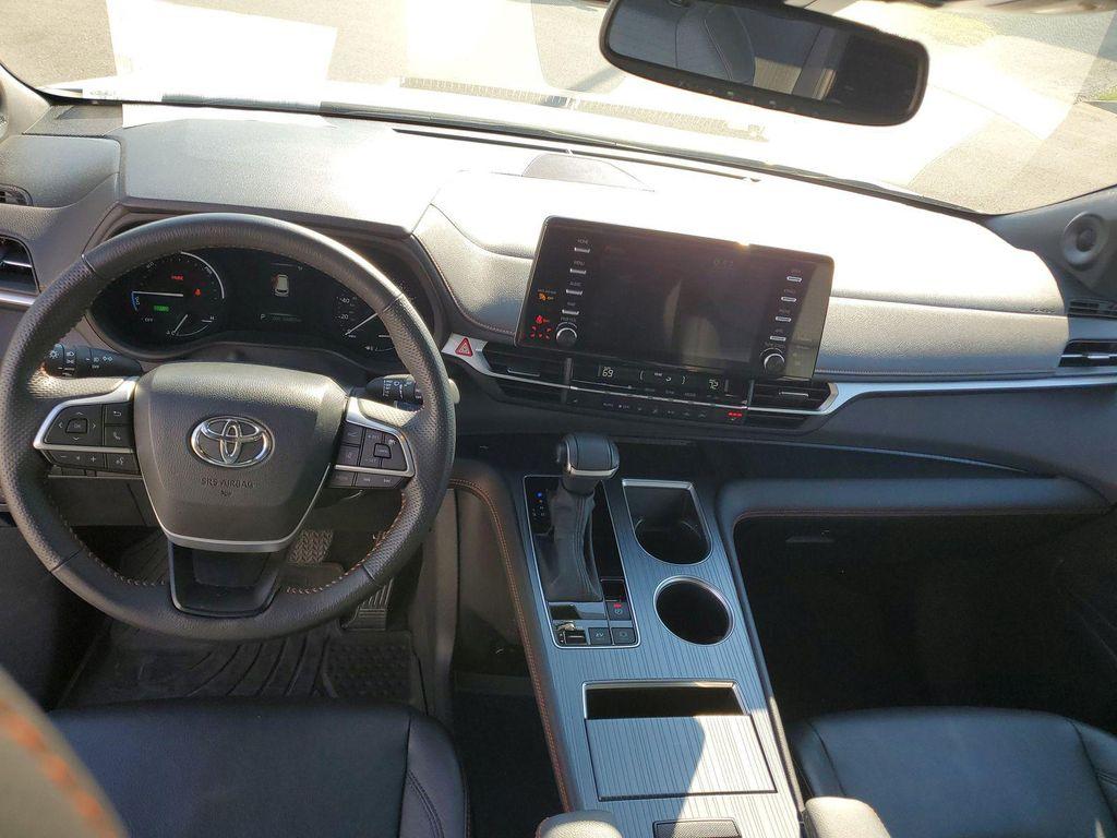 used 2024 Toyota Sienna car, priced at $45,950