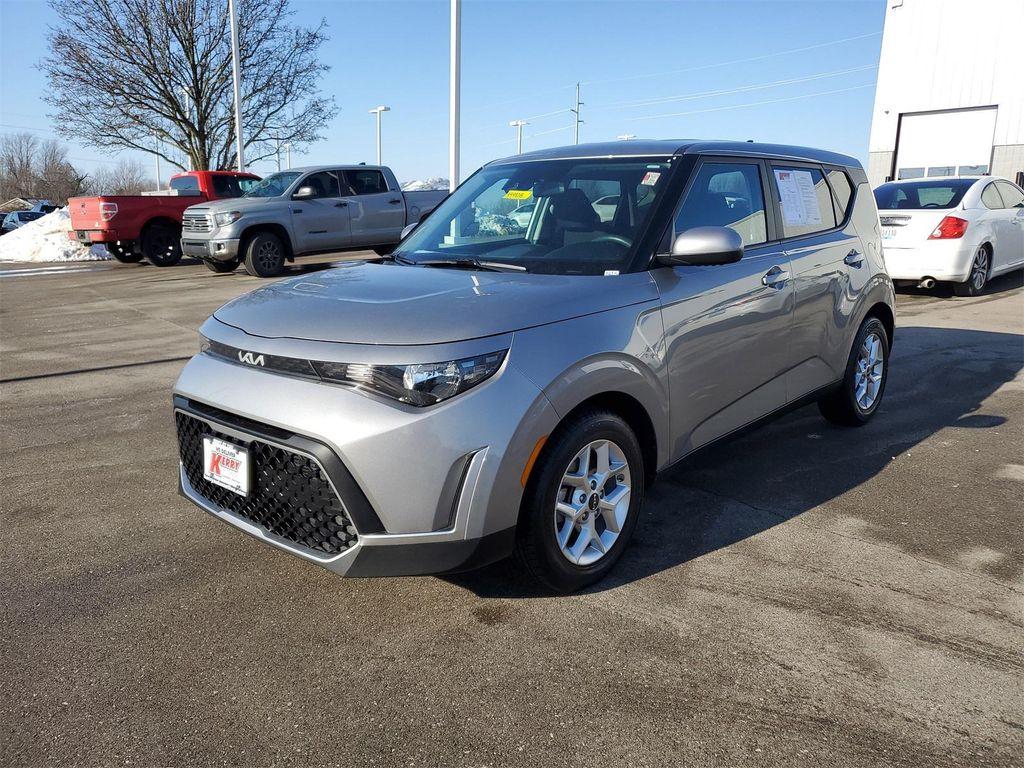 used 2024 Kia Soul car, priced at $18,550