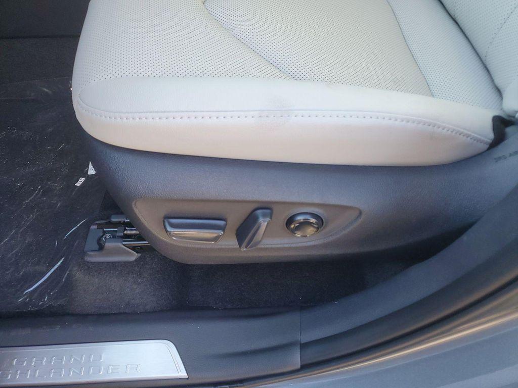 new 2026 Toyota Grand Highlander Hybrid car, priced at $59,202