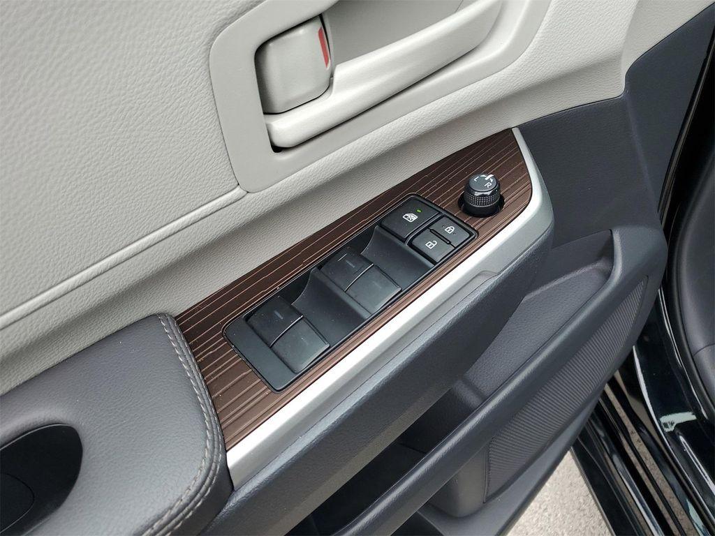 used 2023 Toyota Sienna car, priced at $36,950