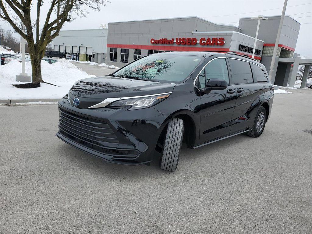 used 2023 Toyota Sienna car, priced at $36,950