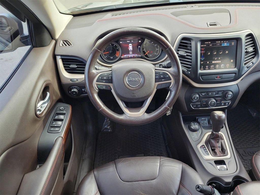 used 2015 Jeep Cherokee car, priced at $6,550