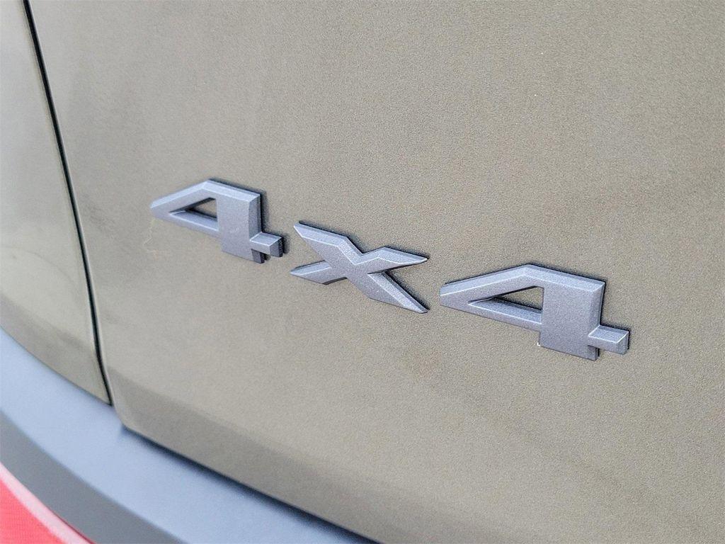 used 2015 Jeep Cherokee car, priced at $6,550