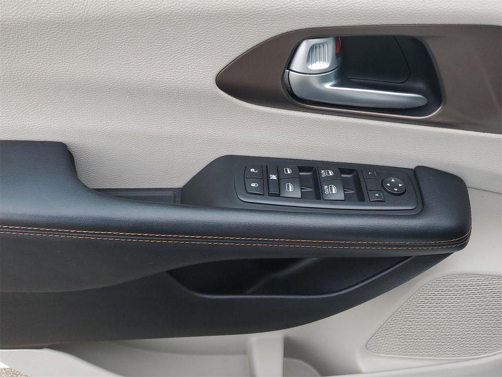 used 2017 Chrysler Pacifica car, priced at $9,950