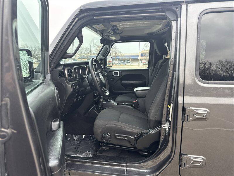 used 2023 Jeep Gladiator car, priced at $27,888