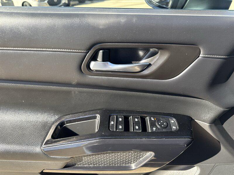 used 2022 Nissan Pathfinder car, priced at $21,888