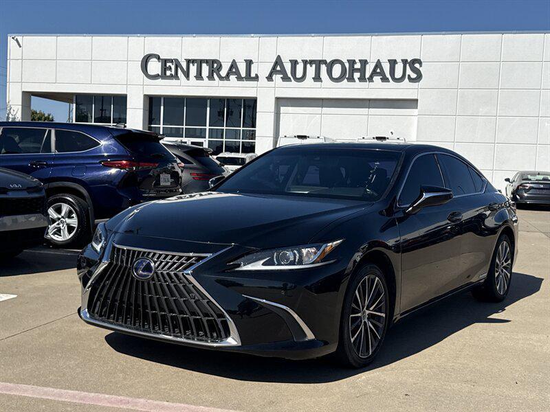 used 2022 Lexus ES 300h car, priced at $29,888
