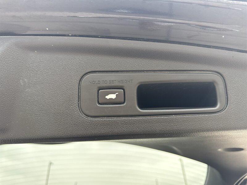 used 2023 Acura MDX car, priced at $33,888