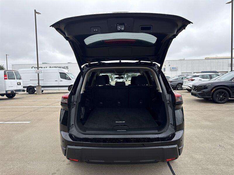 used 2025 Nissan Rogue car, priced at $22,888