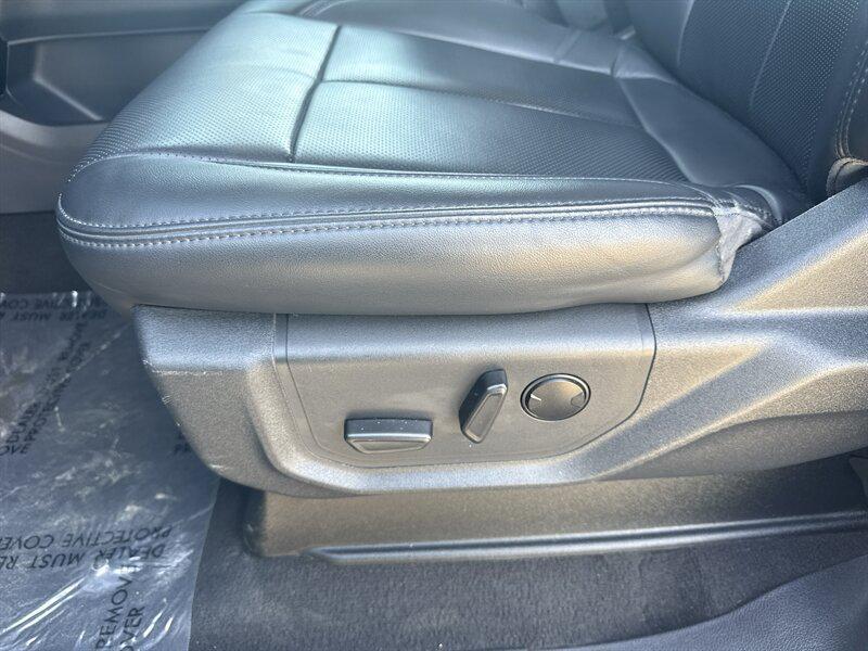 used 2024 Ford Expedition car, priced at $38,888