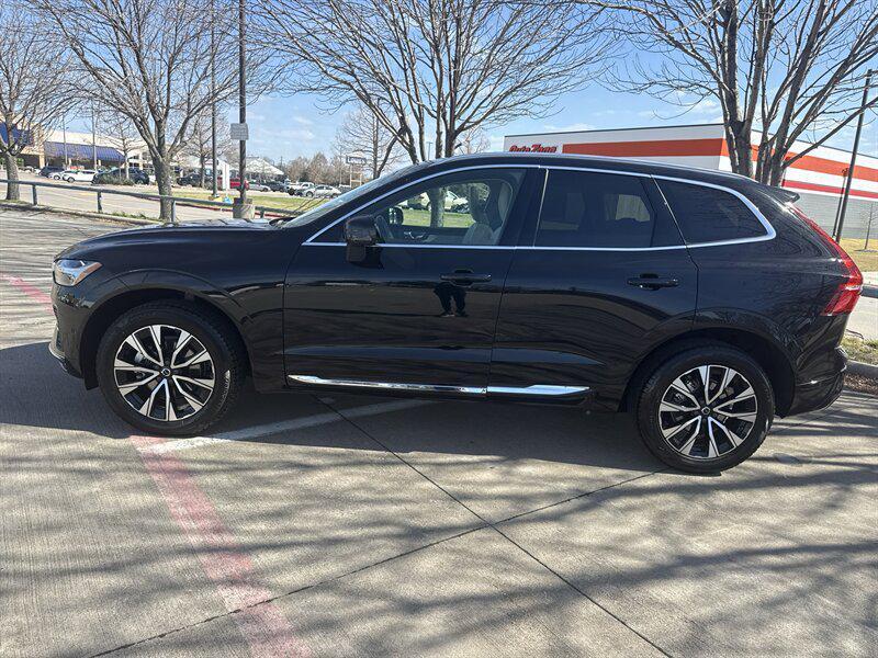 used 2023 Volvo XC60 car, priced at $25,888